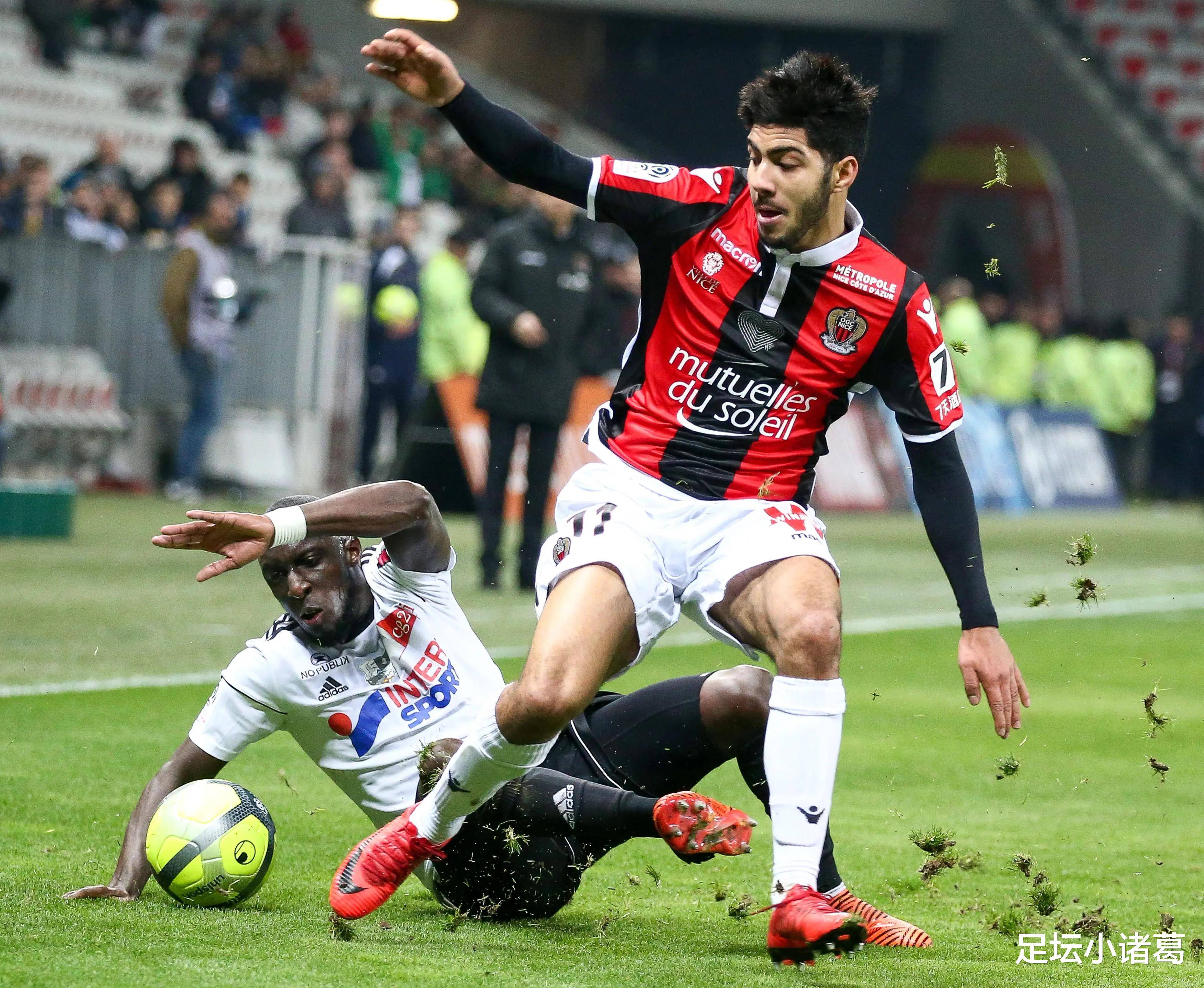 南特客场击敌法尔考，盼夺得三分