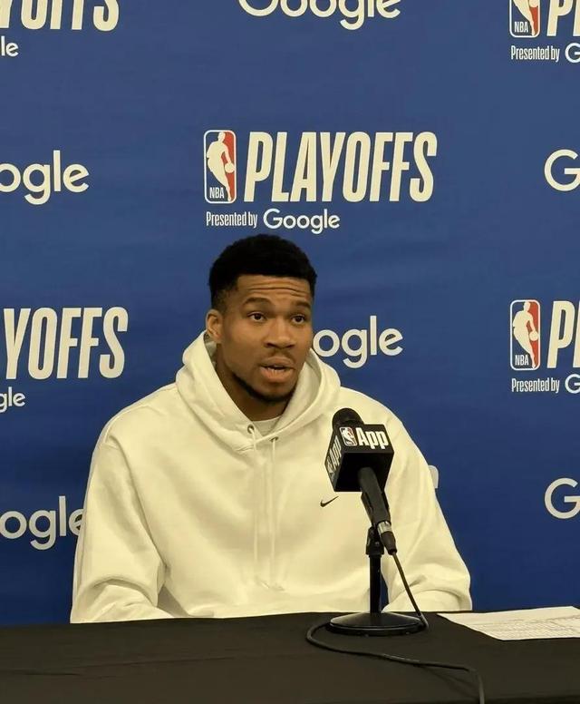 包含雄鹿队惨败后更衣室爆发冲突，主帅回应，语言影响地区游戏发表怎么.的词条